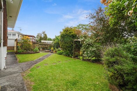 Photo of property in 30 Hartley Terrace, Massey, Auckland, 0614