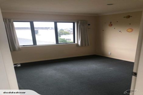 Photo of property in 25 Chippenham Grove, Churton Park, Wellington, 6037