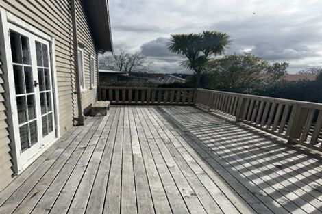 Photo of property in 33 Roland Road, Greenhithe, Auckland, 0632