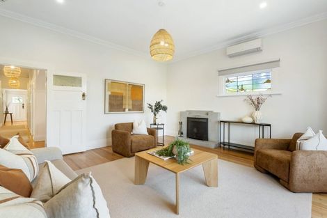 Photo of property in 7a North Avenue, Narrow Neck, Auckland, 0624