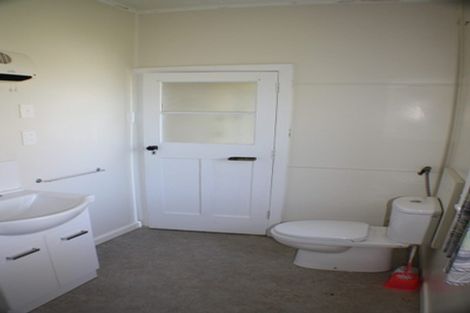 Photo of property in 11 Coopers Road, Dallington, Christchurch, 8061