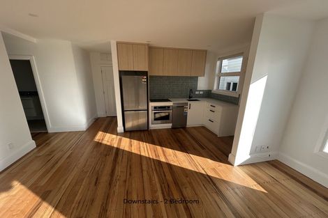 Photo of property in 10a Oriental Terrace, Mount Victoria, Wellington, 6011