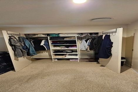 Photo of property in Krisley Court, 25/6 Ambrico Place, New Lynn, Auckland, 0600