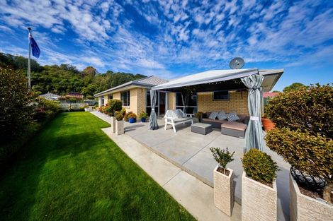 Photo of property in 33 Kotuku Road, South Bay, Kaikoura, 7300