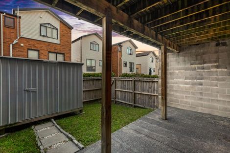 Photo of property in St Claire Village, 10/172 Mcleod Road, Te Atatu South, Auckland, 0610