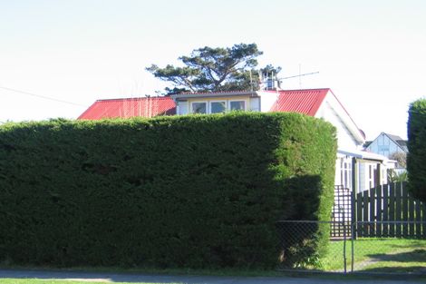 Photo of property in 7 Linklater Avenue, Foxton Beach, Foxton, 4815