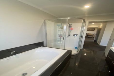 Photo of property in 6 Varsity Heights, Fitzherbert, Palmerston North, 4410