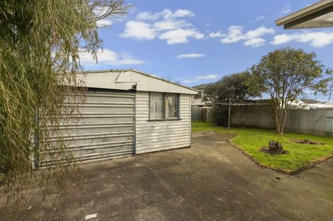 Photo of property in 12 Gardiner Grove, Mangere East, Auckland, 2024