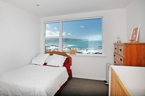 Photo of property in 150 The Esplanade, Houghton Bay, Wellington, 6023