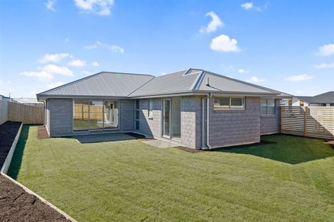 Photo of property in 16 Crosado Place, Rolleston, 7614