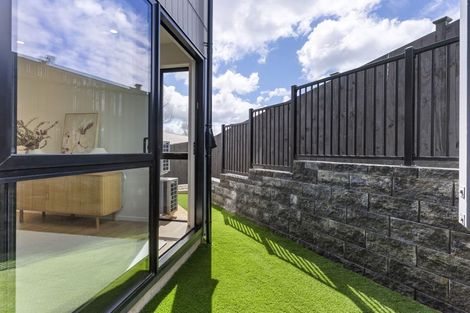 Photo of property in 14a Altair Place, Windsor Park, Auckland, 0632
