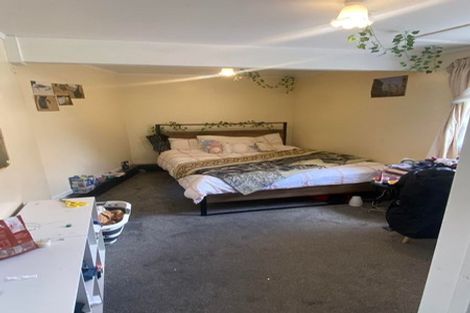 Photo of property in 1/74 Onewa Road, Northcote Point, Auckland, 0627