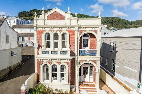 Photo of property in 46 Roxburgh Street, Mount Victoria, Wellington, 6011