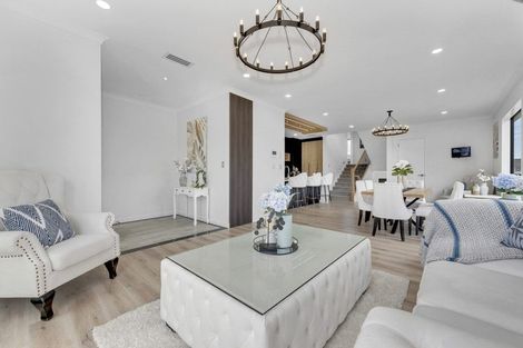 Photo of property in 2a Ballyalton Crescent, Flat Bush, 2019