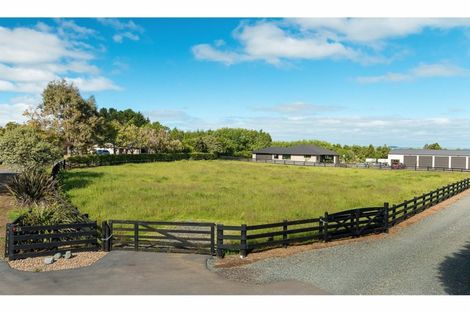 Photo of property in 2b Masters Road, Waiuku, 2681
