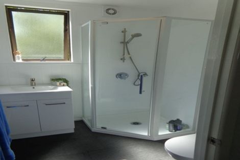 Photo of property in 114 Colwill Road, Massey, Auckland, 0614