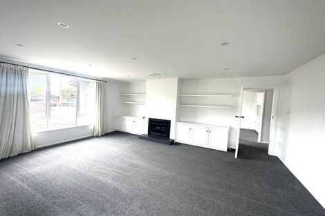 Photo of property in 4 Bathurst Street, Silverstream, Upper Hutt, 5019