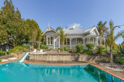 Photo of property in 79 Great North Road, Saint Johns Hill, Whanganui, 4501