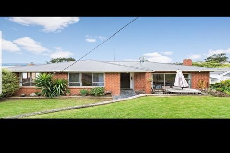 Photo of property in 196 Don Buck Road, Massey, Auckland, 0614