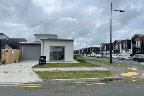 Photo of property in 42 John Gray Street, Papakura, 2110