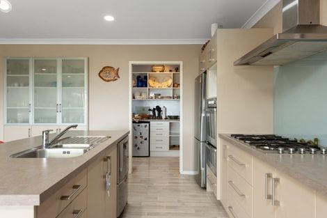 Photo of property in 24 Woodleigh Place, Ohauiti, Tauranga, 3112