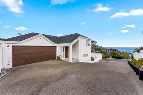 Photo of property in 1/14 Bournemouth Terrace, Murrays Bay, Auckland, 0630