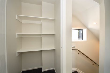 Photo of property in 41a Camelot Place, Glenfield, Auckland, 0629