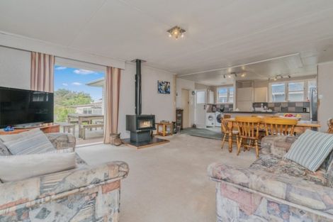 Photo of property in 7 Muir Avenue, Mangere Bridge, Auckland, 2022