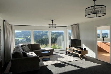 Photo of property in 25 Breton Grove, Kingston, Wellington, 6021