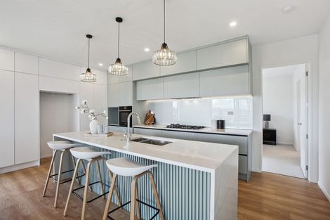 Photo of property in 39c Sorrel Crescent, Bucklands Beach, Auckland, 2012