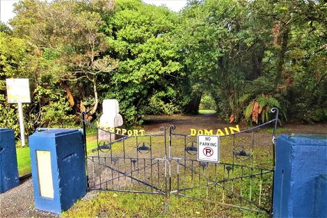 Photo of property in 3 Roebuck Street, Westport, 7825