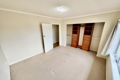 Photo of property in 8 Border Road, Henderson, Auckland, 0612