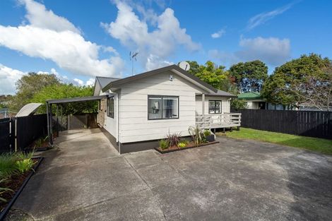 Photo of property in 2/8 Lingfield Street, Glenfield, Auckland, 0629