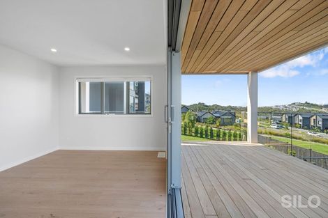Photo of property in 35 Kikorangi Drive, Wainui, Silverdale, 0992