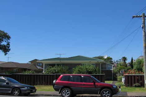 Photo of property in 2/14 Shakespeare Road, Milford, Auckland, 0620