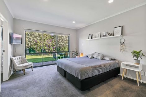 Photo of property in 56 Stranraer Crescent, Wattle Downs, Auckland, 2103
