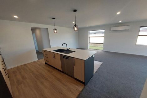 Photo of property in 30 Eileen Way, Rolleston, 7615