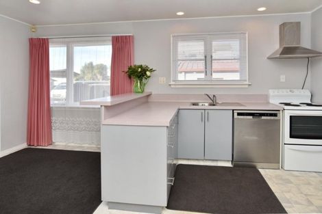 Photo of property in 24 Withells Road, Avonhead, Christchurch, 8042