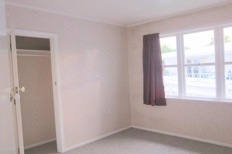 Photo of property in 29 Chilcott Road, Henderson, Auckland, 0612