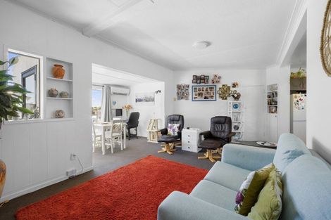 Photo of property in 1/92b South Road, Blagdon, New Plymouth, 4310