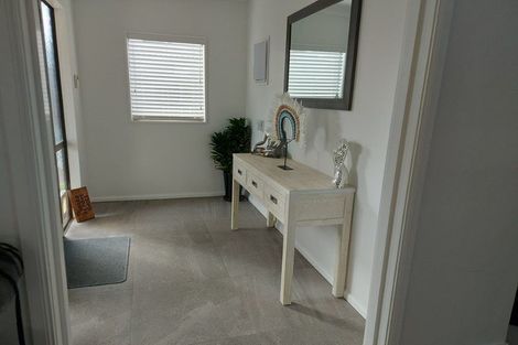 Photo of property in 2/436 Great South Road, Opaheke, Papakura, 2113