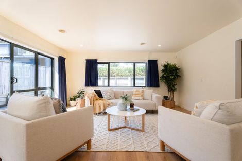 Photo of property in 17 Cheetwood Street, Churton Park, Wellington, 6037