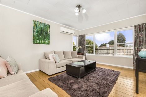 Photo of property in 1/47 Clevedon Road, Papakura, 2110