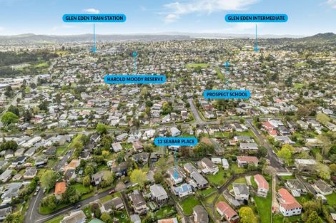 Photo of property in 13 Seabar Place, Glen Eden, Auckland, 0602