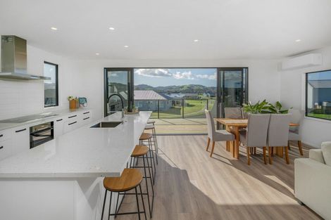 Photo of property in 12 Ngaroma Crescent, Whitianga, 3510