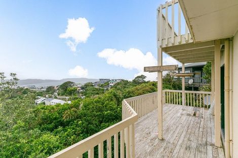 Photo of property in 12 Ashton Fitchett Drive, Brooklyn, Wellington, 6021