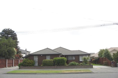 Photo of property in 1/469 Bower Avenue, Parklands, Christchurch, 8083