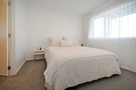 Photo of property in 25/1 Scott Road, Hobsonville, Auckland, 0616