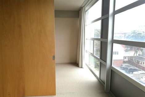 Photo of property in St Pauls Apartments, 81/43u Mulgrave Street, Thorndon, Wellington, 6011