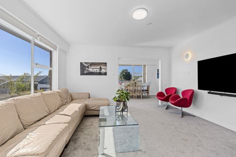 Photo of property in 266b Courtenay Street, Strandon, New Plymouth, 4312
